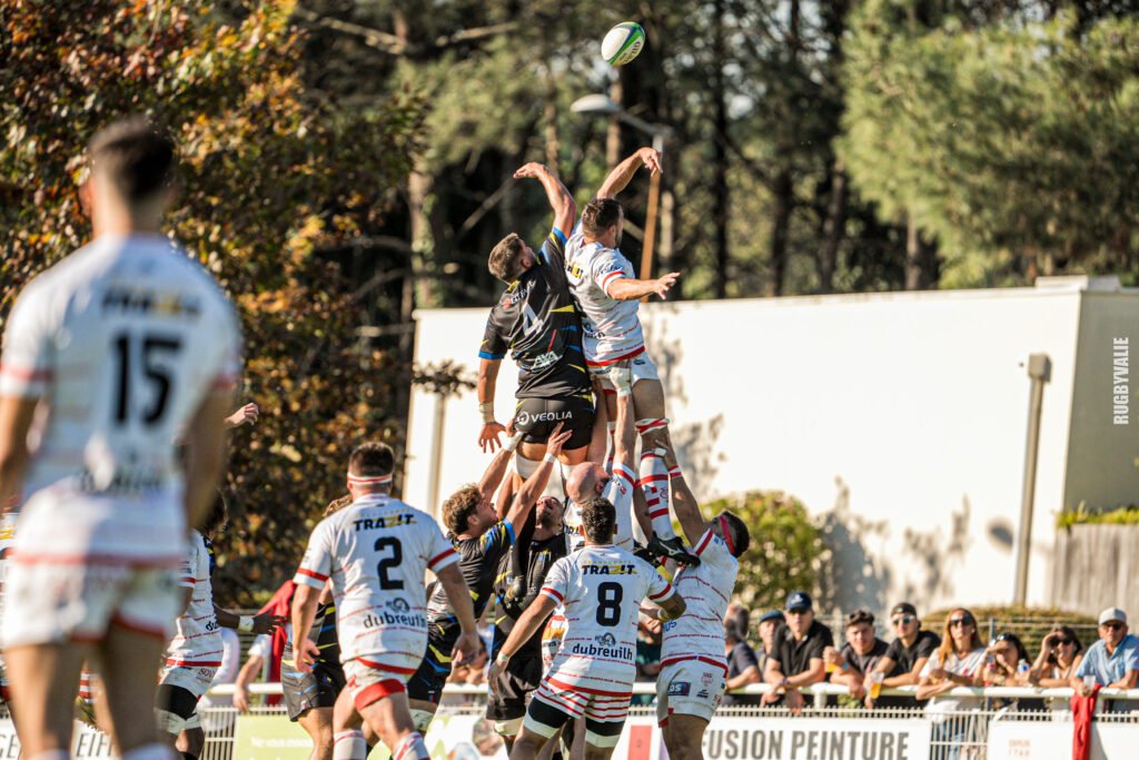 Le RCBA reçoit Salles pour un derby !